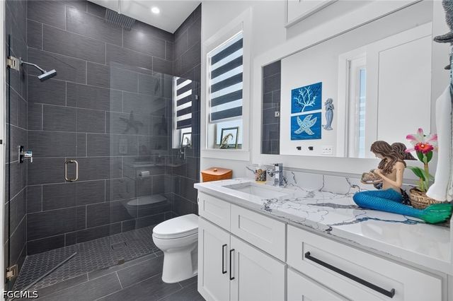 2001 SW 2nd TER, Cape Coral, FL 33991