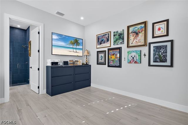 2001 SW 2nd TER, Cape Coral, FL 33991