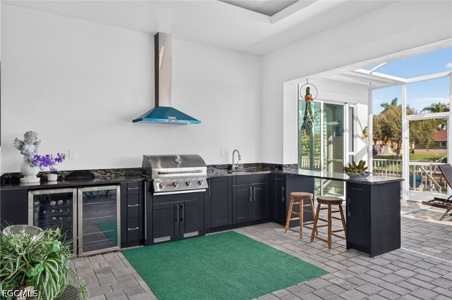 2001 SW 2nd TER, Cape Coral, FL 33991