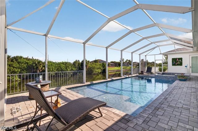 2001 SW 2nd TER, Cape Coral, FL 33991