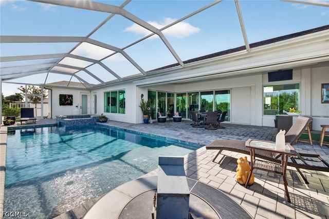 2001 SW 2nd TER, Cape Coral, FL 33991