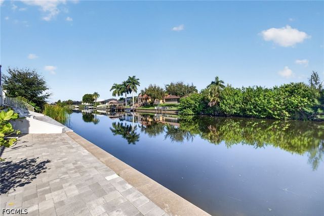2001 SW 2nd TER, Cape Coral, FL 33991