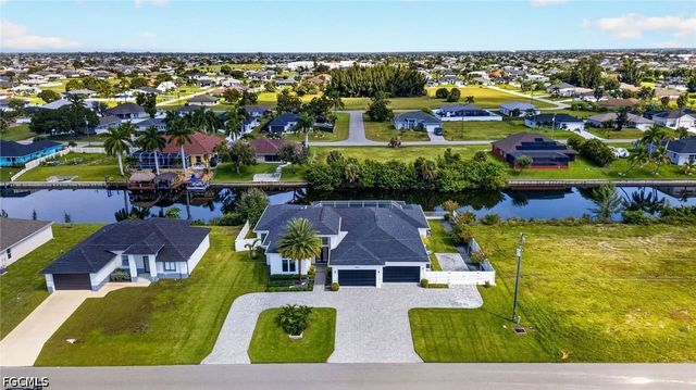 2001 SW 2nd TER, Cape Coral, FL 33991