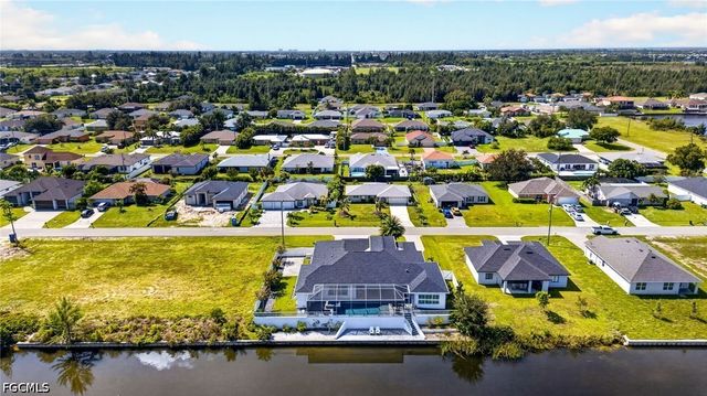 2001 SW 2nd TER, Cape Coral, FL 33991