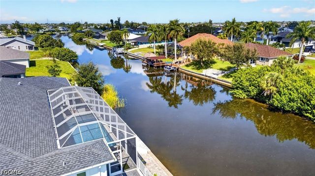 2001 SW 2nd TER, Cape Coral, FL 33991