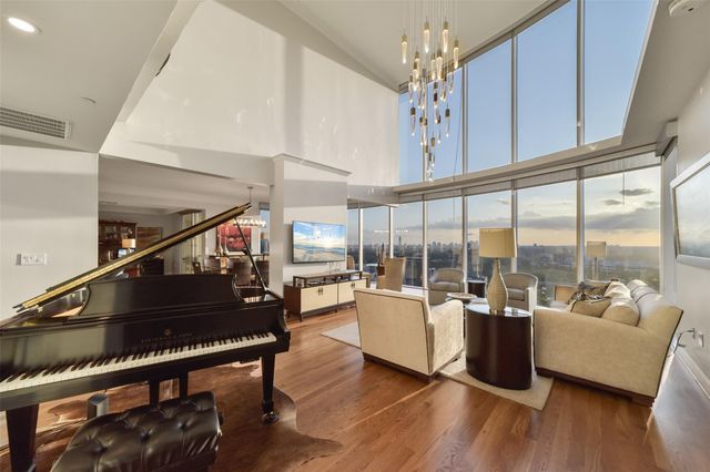 3333 Allen Parkway 3003, Houston, TX 77019