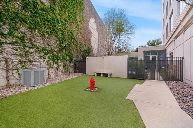 3333 Allen Parkway 3003, Houston, TX 77019