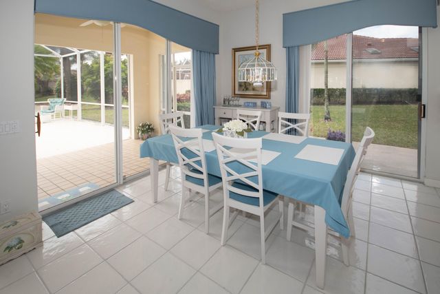 280 Kelsey Park Circle, Palm Beach Gardens, FL 33410