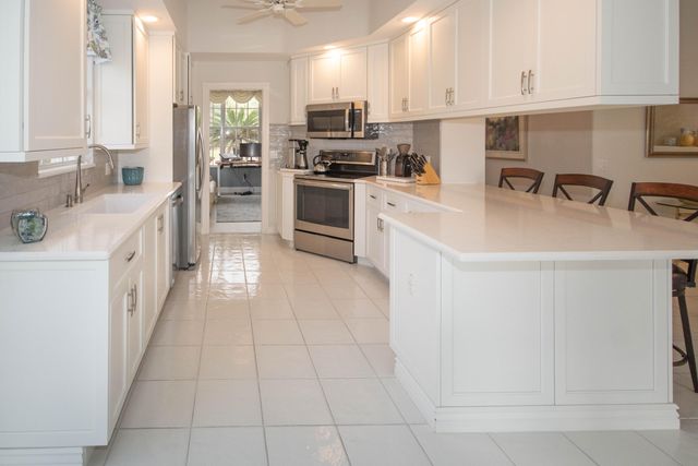 280 Kelsey Park Circle, Palm Beach Gardens, FL 33410