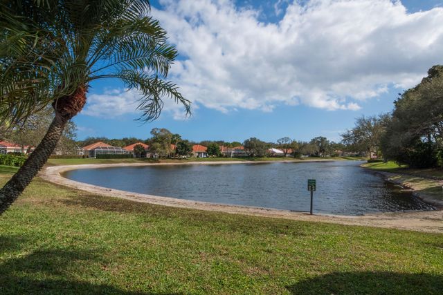 280 Kelsey Park Circle, Palm Beach Gardens, FL 33410