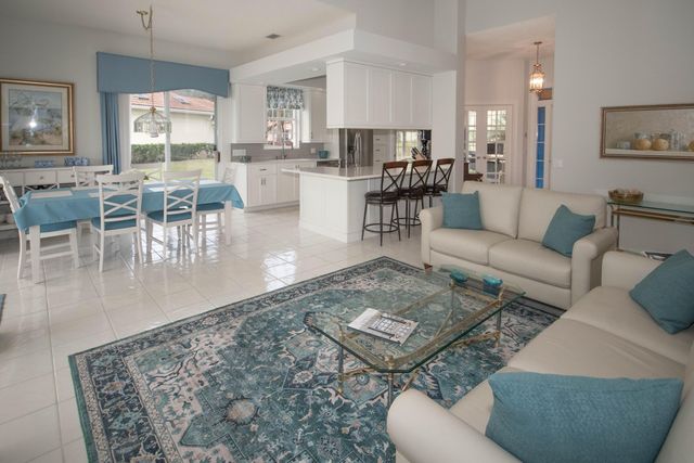 280 Kelsey Park Circle, Palm Beach Gardens, FL 33410