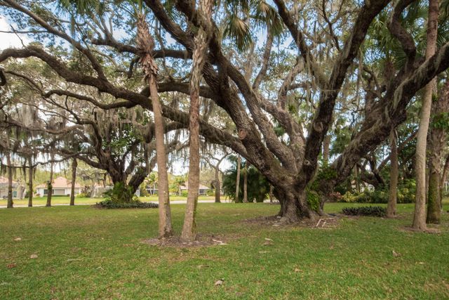 280 Kelsey Park Circle, Palm Beach Gardens, FL 33410