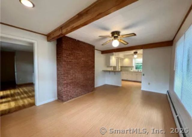 958 dunbar hill Road, Hamden, CT 06514