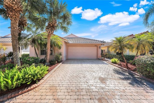 8833 Cascades Isle BLVD, Estero, FL 33928