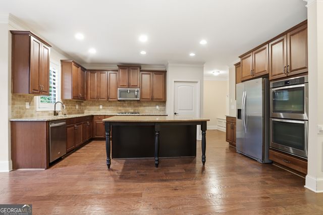 115 Cochran Farms Drive, Roswell, GA 30075