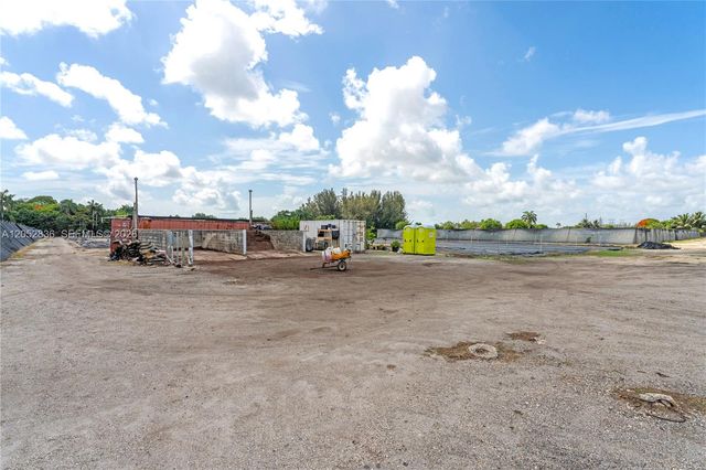 20401 Sw 137th Ave, Miami, FL 33177