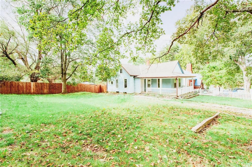 11215 Evans Street, Sugar Creek, MO 64054