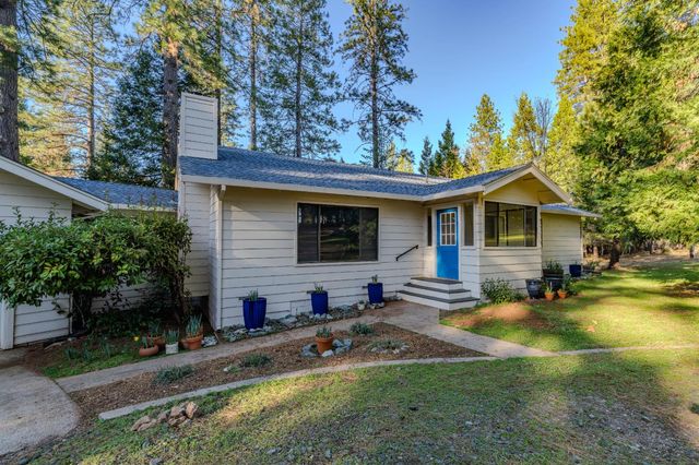 22401 Shake Ridge Rd, Volcano, CA 95689