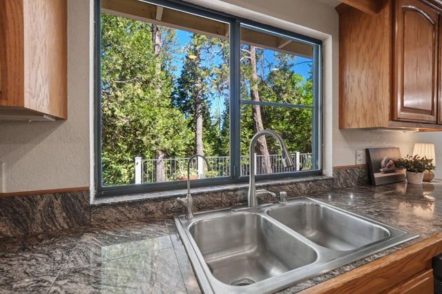 22401 Shake Ridge Rd, Volcano, CA 95689