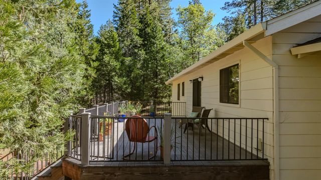 22401 Shake Ridge Rd, Volcano, CA 95689