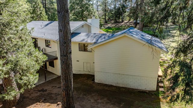 22401 Shake Ridge Rd, Volcano, CA 95689