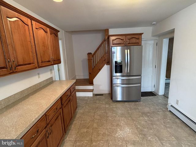 63 N LEBANON ST, Lebanon, PA 17042