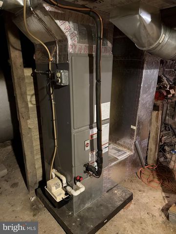 63 N LEBANON ST, Lebanon, PA 17042