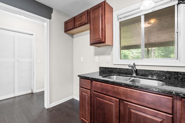 1939 Blue Ridge Terrace, West Columbia, SC 29170