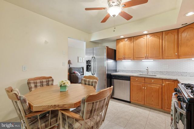 2321 HOLYOKE RD, Rosedale, MD 21237