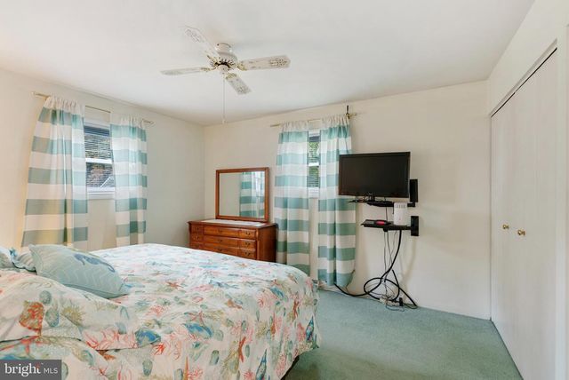 2321 HOLYOKE RD, Rosedale, MD 21237