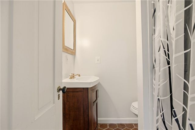 56 Bateman Avenue 1, Newport, RI 02840