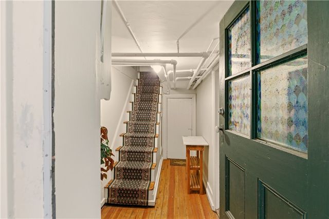 56 Bateman Avenue 1, Newport, RI 02840