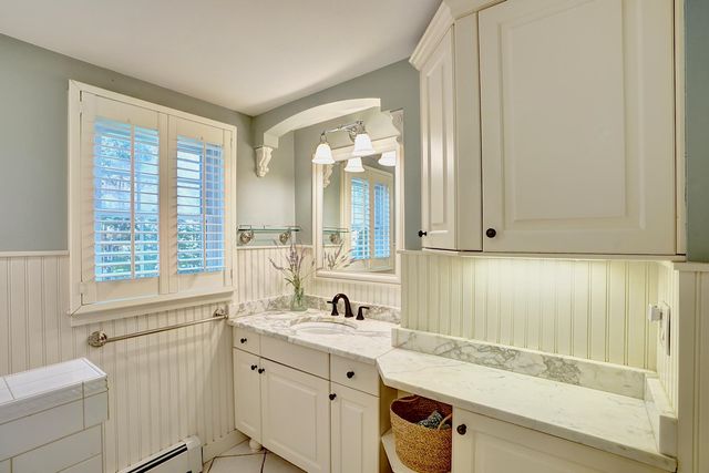 724 Exeter Road, Hampton, NH 03842