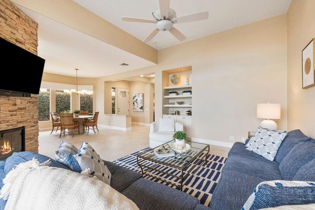 526 Desert Holly Drive, Palm Desert, CA 92211