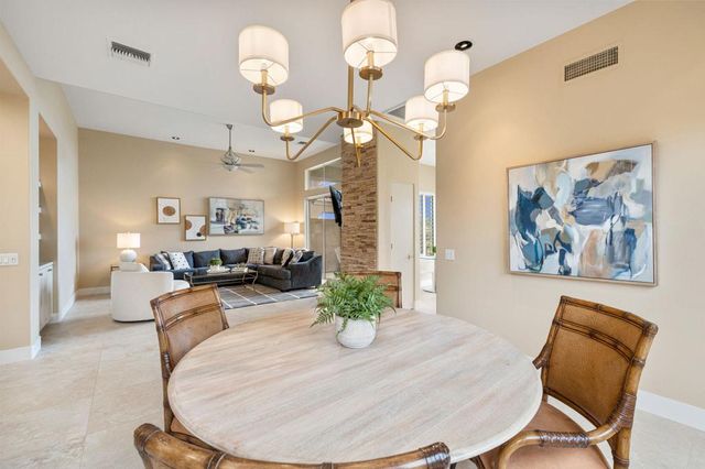 526 Desert Holly Drive, Palm Desert, CA 92211