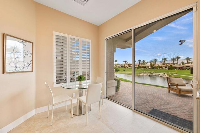 526 Desert Holly Drive, Palm Desert, CA 92211