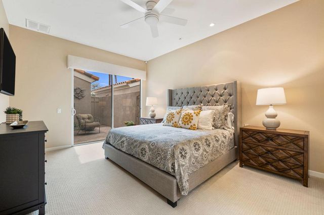 526 Desert Holly Drive, Palm Desert, CA 92211