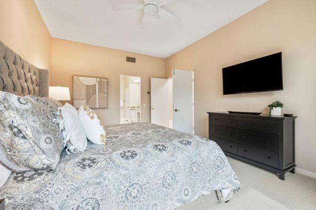 526 Desert Holly Drive, Palm Desert, CA 92211