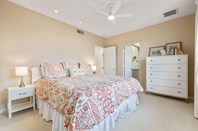 526 Desert Holly Drive, Palm Desert, CA 92211