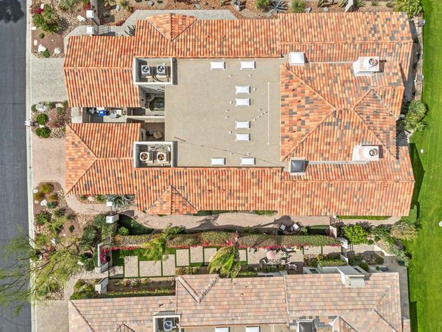 526 Desert Holly Drive, Palm Desert, CA 92211