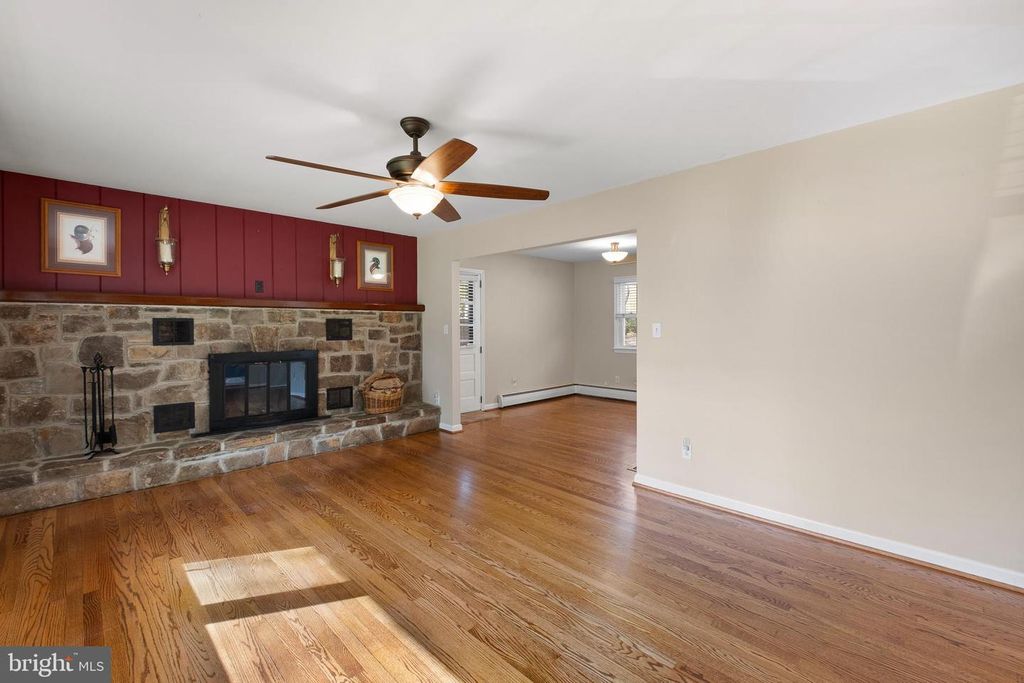 Image 6 of property listing at 2369 TURKEY POINT RD., North East, MD 21901