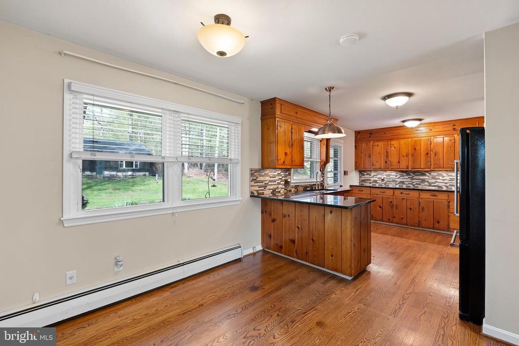 Image 8 of property listing at 2369 TURKEY POINT RD., North East, MD 21901