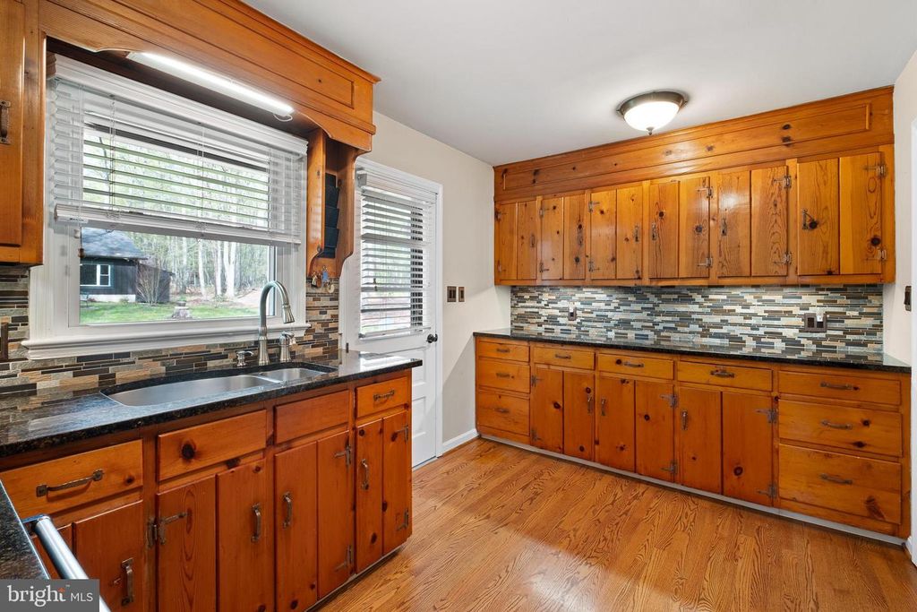 Image 9 of property listing at 2369 TURKEY POINT RD., North East, MD 21901