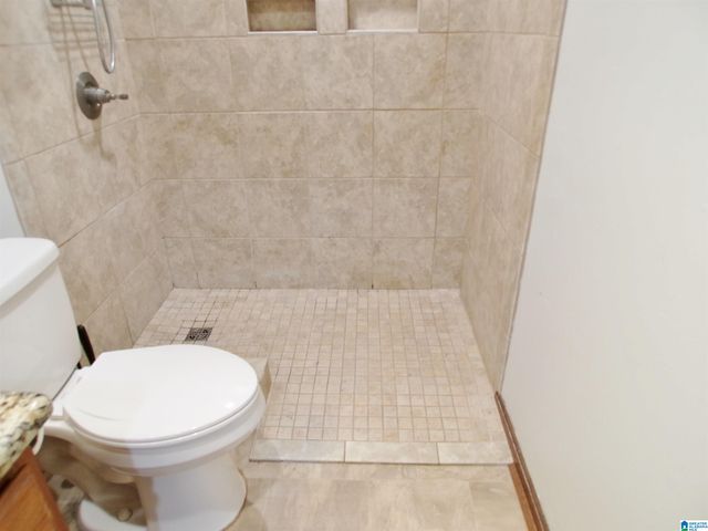 1707 ROUND HILL ROAD, Weaver, AL 36277