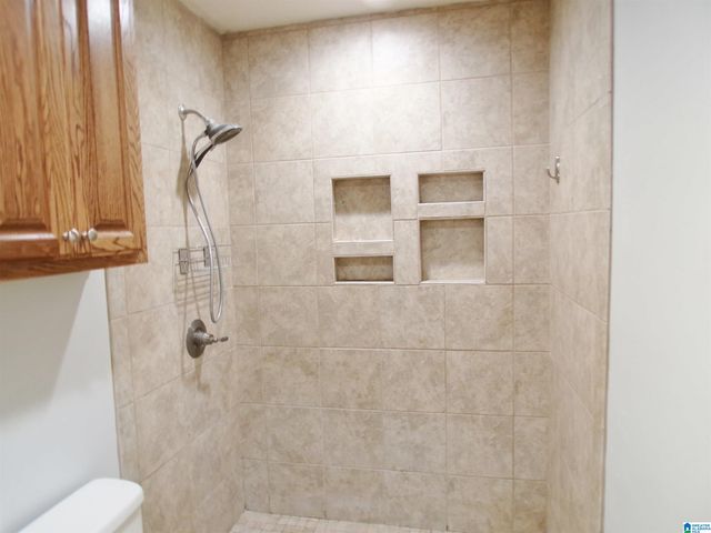 1707 ROUND HILL ROAD, Weaver, AL 36277