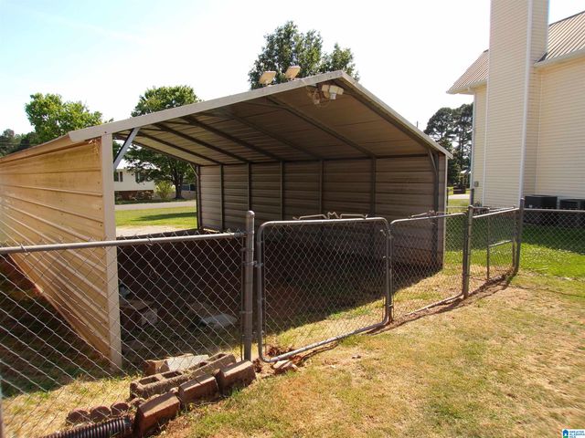 1707 ROUND HILL ROAD, Weaver, AL 36277