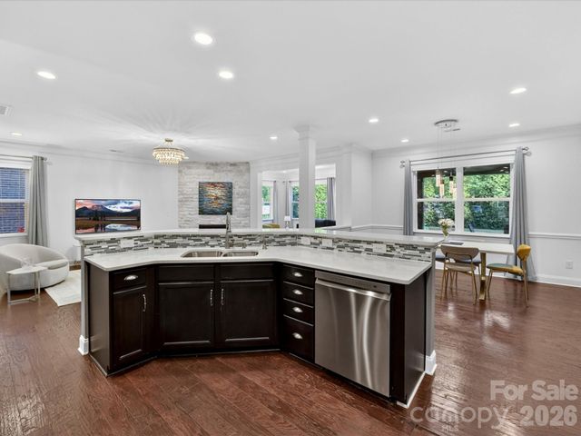 113 Hillandale Road, Charlotte, NC 28270