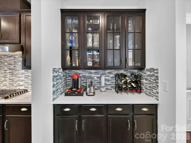 113 Hillandale Road, Charlotte, NC 28270