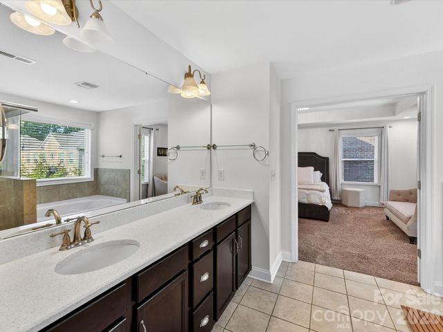 113 Hillandale Road, Charlotte, NC 28270