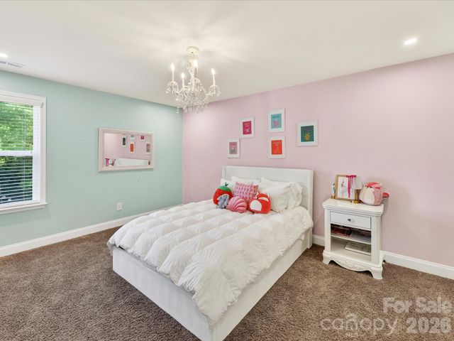 113 Hillandale Road, Charlotte, NC 28270